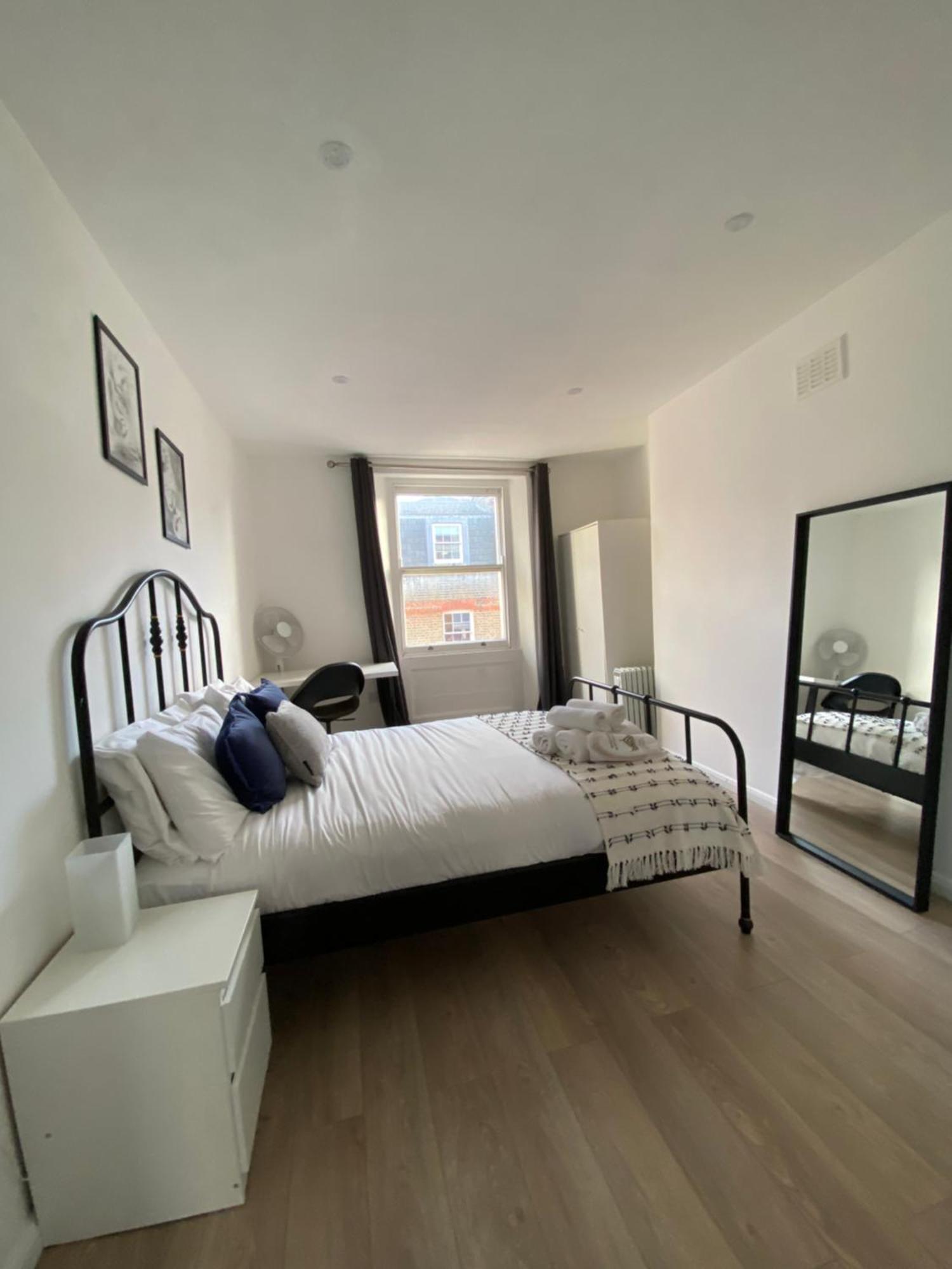 Fully Equipped 2 Bed Flat On Old Compton St! Apartment London Bagian luar foto